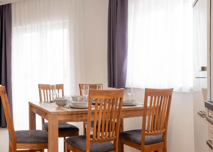 Paganor 아파트 풀라